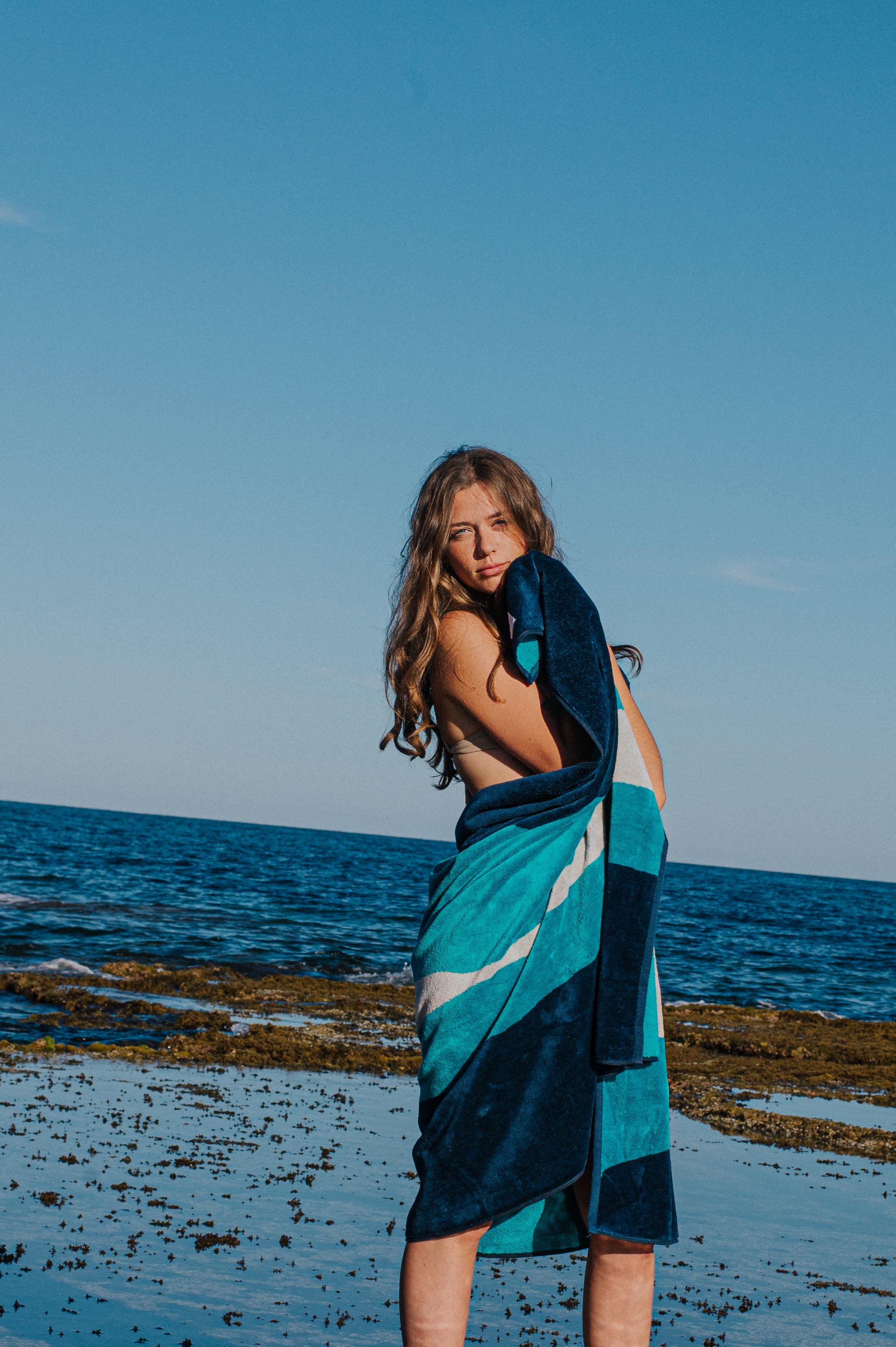 Toalla Ses Illetes en algodón terciopelo, diseñada en Ibiza fabricada en Alicante, España